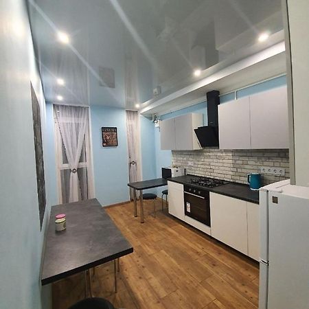 Avalon На Чорновола Lägenhet Lviv Exteriör bild