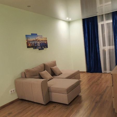 Avalon На Чорновола Lägenhet Lviv Exteriör bild